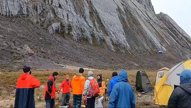 Federasi Panjat Tebing Indonesia (FPTI) turut berduka cita atas berpulangnya dua pendaki senior dalam perjalanan turun dari Puncak Carstensz, Mimika, Papua.