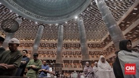 Bagaimana Hukum Sholat Tarawih Tanpa Sholat Isya?