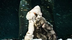Lirik Lagu SOMEBODY LOVES ME - Drake feat. PARTYNEXTDOOR
