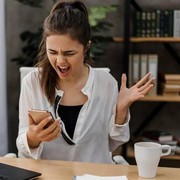 Sering Kebawa Emosi? Ini 5 Tanda Pola Pikir Kamu Belum Matang Secara Emosional