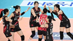 Top 3 Sports: Red Sparks Gebuk Pink Spiders, Ole Romeny Cetak Gol