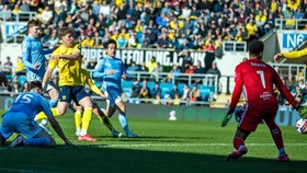 Ole Romeny Cetak Gol Debut, Pelatih Oxford Tetap Kecewa
