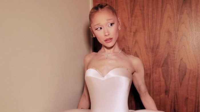 img-title Parade High Fashion, 7 Artis dengan Busana Terbaik di Oscars 2025