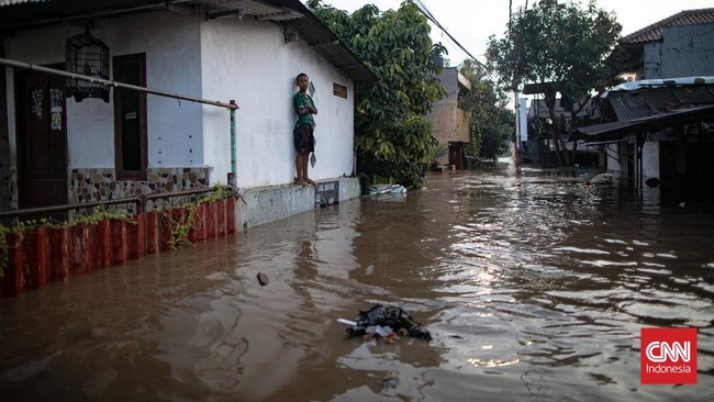 Balita berinisial A (2) nan terseret arus Kali Ciliwung pada Selasa (4/3) ditemukan dalam kondisi meninggal dunia, Rabu (5/3) awal hari.