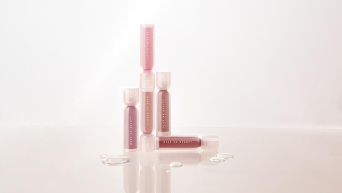 img-title Dear Me Beauty Hadirkan Hydraglow Lip Stain untuk Tampilan Bibir Glossy dengan Warna yang Segar