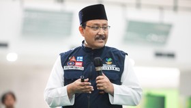 Mensos Gus Ipul dan Seskab Teddy Tinjau Sekolah Rakyat di Bekasi