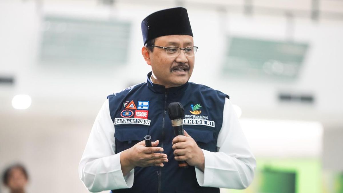 Mensos Gus Ipul dan Seskab Teddy Tinjau Sekolah Rakyat di Bekasi