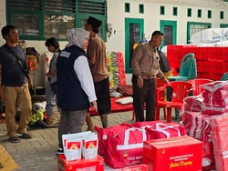 Kemensos Salurkan Bantuan Senilai Rp 815 Juta ke Korban Banjir Jakarta
