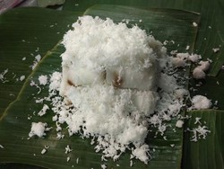 Jangan Asal Jajan Kue Putu, Hati-hati Jika Dibuat dengan Pipa Paralon
