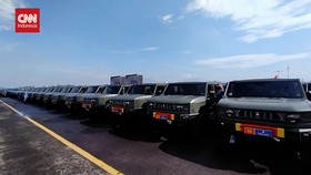 VIDEO: Sjafrie Sjamsoedin Bagikan 700 Ransus Maung ke TNI-Polri