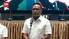 VIDEO: Kasus Korupsi Tata Kelola Minyak, Dirut Pertamina Minta Maaf