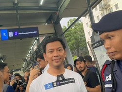 DMASIV Bangga Nama Terpatri di Halte TransJ Petukangan: Mimpi Jadi Nyata
