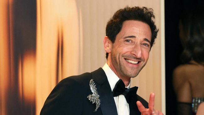 Pidato Adrien Brody menang Best Actor pada Minggu (2/3) tercatat memiliki durasi terpanjang dalam sejarah Piala Oscar.