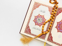 Surah An Nur Ayat 2: Tentang Hukuman bagi Pelaku Zina yang Belum Menikah