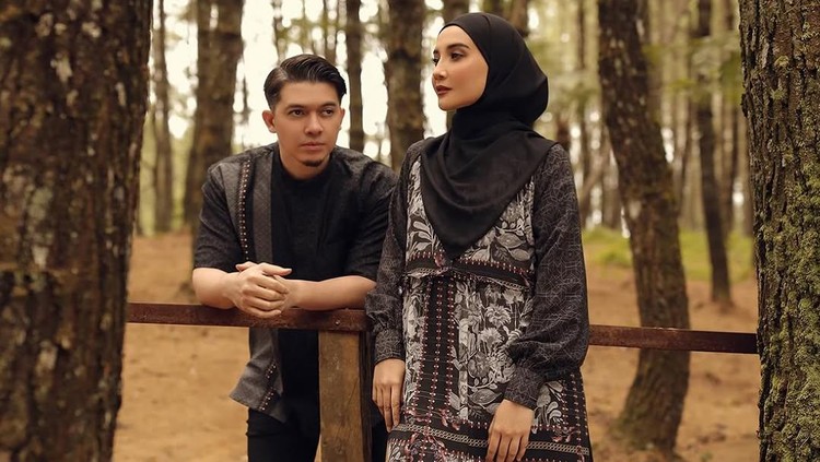 Baju zaskia sungkar