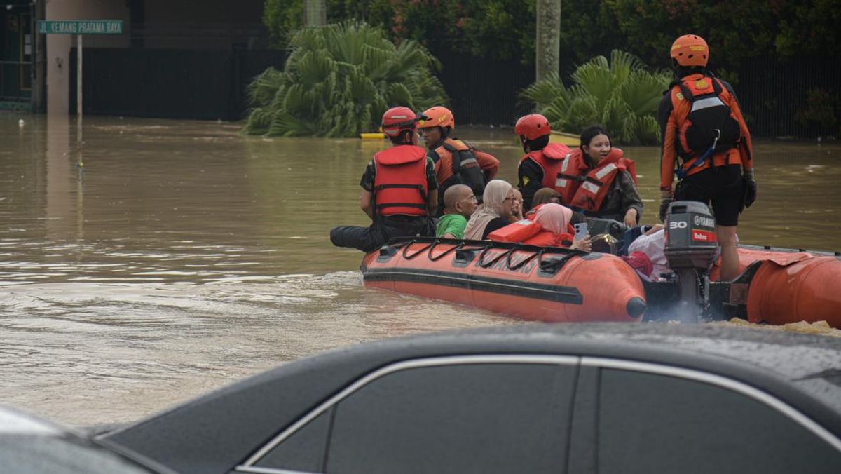 Banjir Jakarta Meluas: 51 RT Terendam, di Cawang sampai 3 Meter
