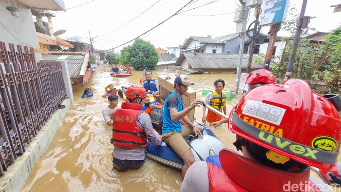 Banjir di Rawajati, Jakarta Selatan, 4 Maret 2025. (Taufiq Syarifudin/detikcom)