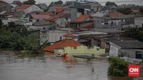Puluhan Tahun Janji Kosong Benahi Banjir Jabodetabek