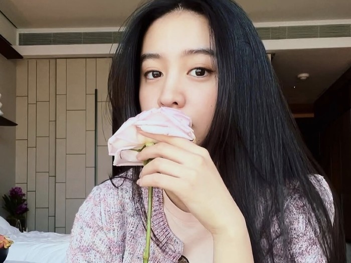 Beberapa tahun terakhir, Koki mulai mengikuti jejak ayahnya dengan terjun ke dunia akting. Ia berakting dalam dua film internasional berjudul 'Touch' dan 'Tornado'./ foto: instagram.com/koki