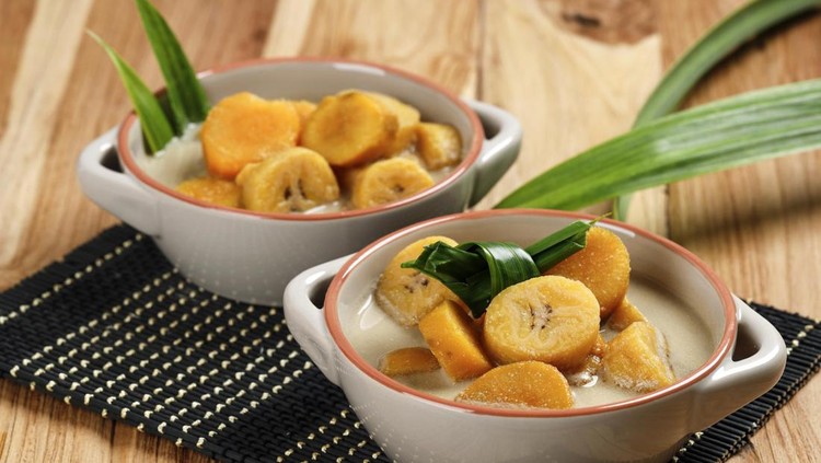 Ilustrasi kolak pisang ubi Kolak Pisang Ubi, Indonesian Popular Dessert for Takjil Ramdan Breaking the Fast, Sweet Soup Made from Banana and Sweet Potato