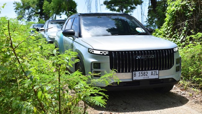 Jaecoo J7 SHS adalah mobil PHEV merek China pertama di Indonesia dan langsung menetapkan standar tinggi efisiensi bahan bakar.