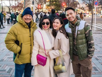 Kedekatan Jessica Mila dengan Ipar dan Mertua, Intip 5 Potret Kondangan hingga Liburan Bareng