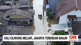 VIDEO; Kali Ciliwung Meluap, Jakarta Terendam Banjir