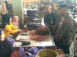 Curhat Pedagang Pasar Kajen ke Kapolres Pekalongan di Sela Sidak