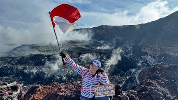 Cerita Suami Pendaki Lilie Wijayanti: Sempat Khawatir saat Sang Istri Izin ke Puncak Carstensz Pyramid