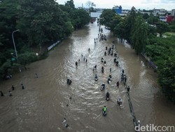Banjir Jabodetabek Ingatkan Warga Memori Horor Banjir 2020