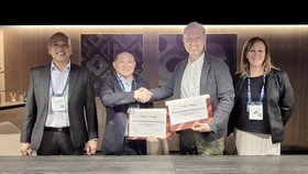 Telkomsel dan TikTok Eksplorasi Telco Verify-Telco Insight di MWC 2025
