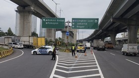 Jasa Marga Klarifikasi Warga Terjebak di Tol Bekasi Barat Imbas Banjir