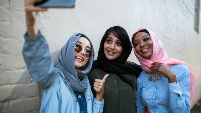 Rayakan International Womens Day di Ramadan, Ini 4 Cara yang Bisa Perempuan Lakukan untuk Saling Memberdayakan