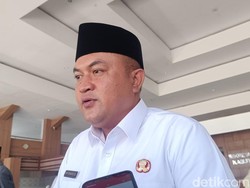 Bupati Bogor Targetkan Perbaikan SDN Terbakar di Jasinga sebelum Desember