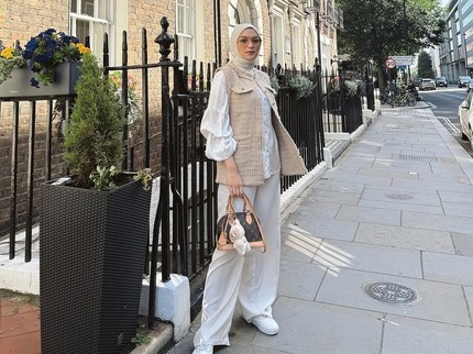 5 Potret Stylish Artis Citra Kirana Pakai Dress hingga Rok, Ide untuk Outfit Bukber hingga Baju Lebaran