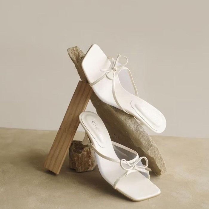 CLOXVOX Lauren Heels (Ivory)