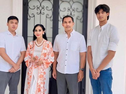 Terpopuler: Momen Ramadhan Diah Permatasari Bareng Keluarga