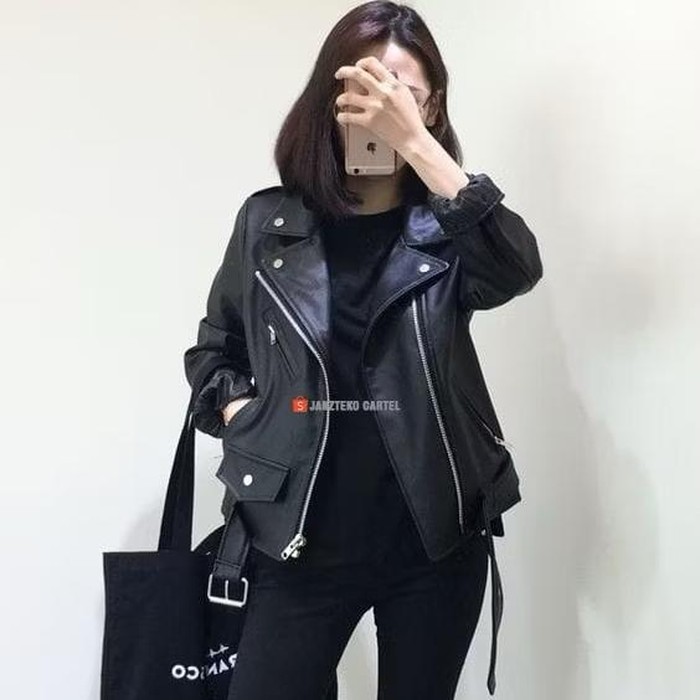 Janzteko Cartel Jaket Kulit Wanita