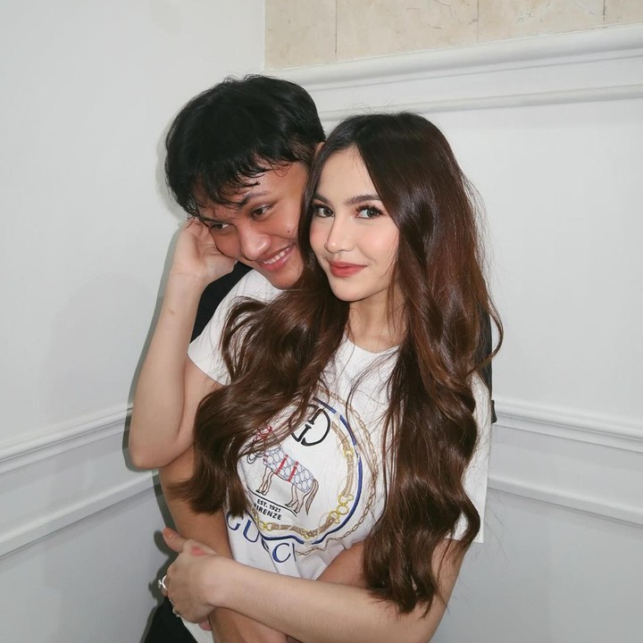 <p>Mahalini membagikan momen kebersamaan dengan Rizky pada persayaan ulatang tahunnya. Pada momen spesial ini, Rizky turut memberikan ucapan manis pada sang istri.  (Foto: Instagram @mahaliniraharja)</p>