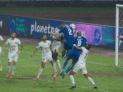 Persib Vs Persik: Maung Bandung Terkam Macan Putih 4-1