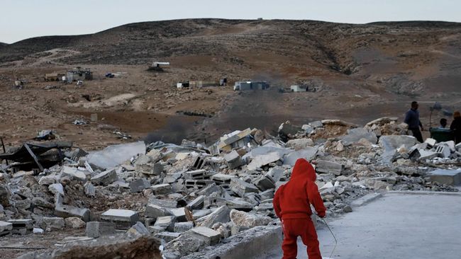 Aktivis Palestina sekaligus konsultan film No Other Land, Odeh Hathalin, tewas ditembak pemukim Israel di Tepi Barat, Senin (28/7).