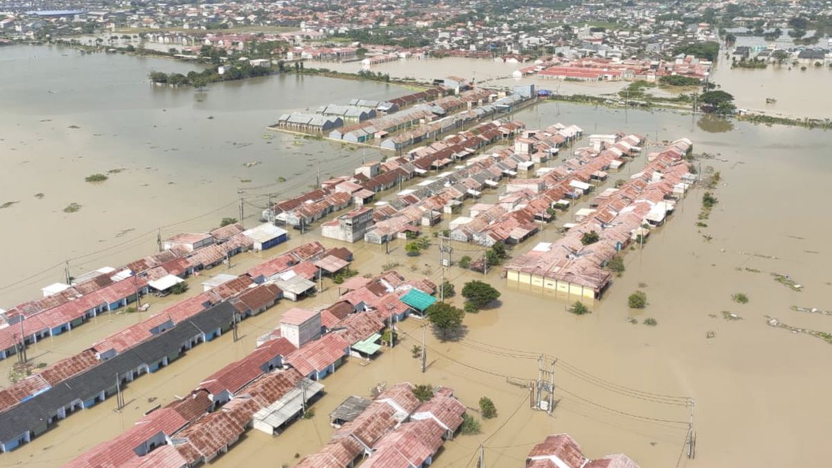 Banjir yang Bikin Lumpuh Bekasi Tahun Ini Lebih Parah dari 2020