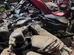 Motor Korban Banjir Gratis Parkir di Stasiun Bekasi