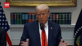 VIDEO: Trump: Zelensky Harusnya Lebih Bersyukur Terhadap AS