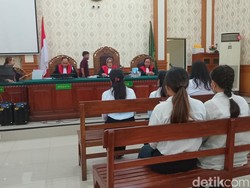 Jasa Pornografi Berkedok Pijat Antar 2 Petinggi-3 Pegawai Flame Spa ke Penjara