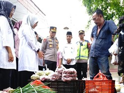 Jaga Harga Kebutuhan Dapur Stabil, Ipuk-Forkopimda Pantau Pasar Banyuwangi