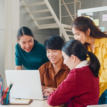 Kenapa Gen Z Bisa Bawa Angin Segar di Dunia Kerja? Ini 6 Keuntungannya!