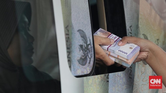 Dalam laporan rilis April 2025, Bank Dunia menyebut rasio pendapatan Indonesia pada 2024 jadi yang paling rendah di antara middle income country.