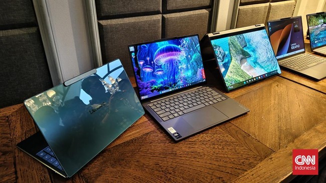 Lenovo membawa deretan produk laptop terbarunya ke Indonesia, salah satunya adalah Yoga Slim 9i Gen 10 yang mempunyai kamera di bawah layar.