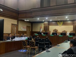 Eks Sestama Basarnas Dituntut 5 Tahun 3 Bulan Bui di Kasus Korupsi Truk
